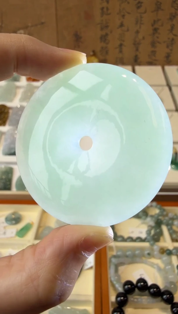 翡翠挂件未镶嵌A货翡翠多样性孤品