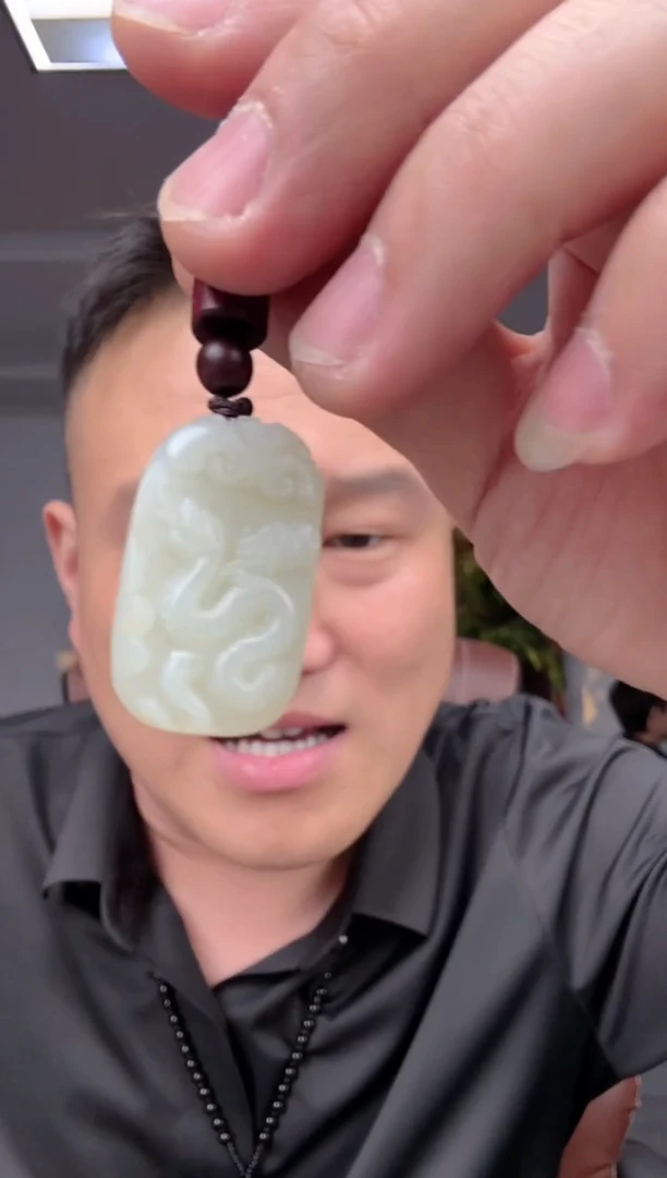 和田玉未镶嵌颈饰1