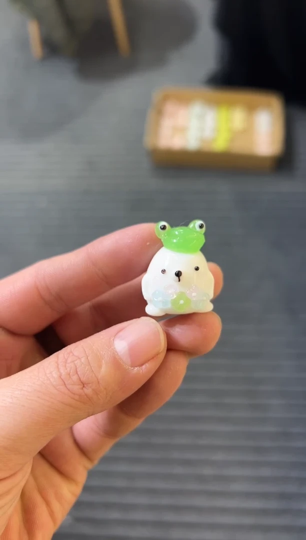 手工艺品琉璃青蛙小熊