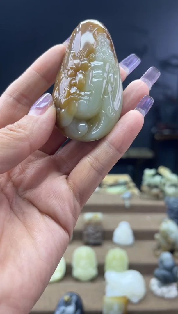 颈饰未镶嵌和田玉1