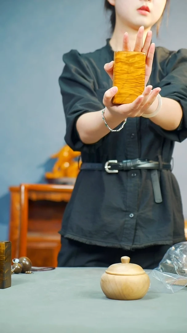 思力正宗小叶桢楠金丝楠细支烟盒