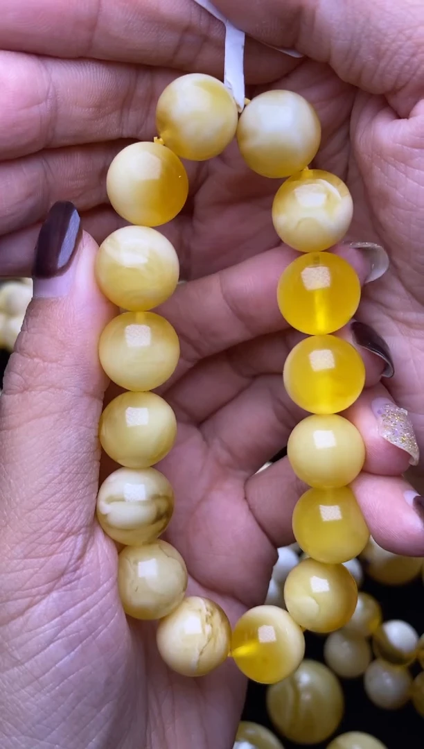 裸石琥珀未镶嵌大小姐珠宝96