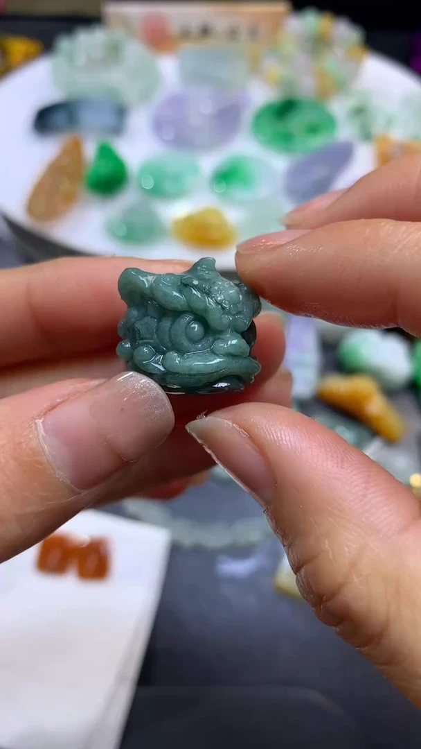 【闪购商品】定制翡翠未镶嵌翡翠