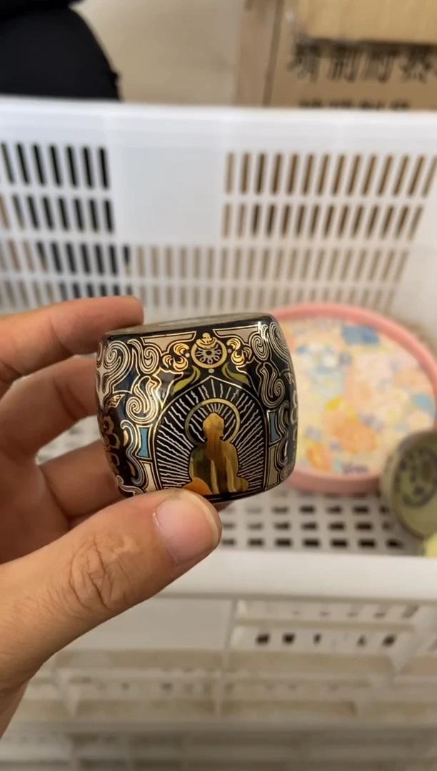 杯无运费险有瑕疵的摄影的产品有使用过的痕迹有点脏介意勿拍