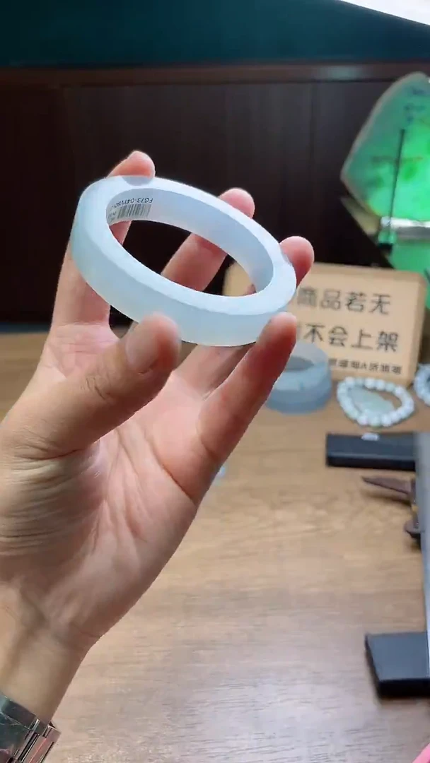 定制翡翠手镯未镶嵌米*定制
