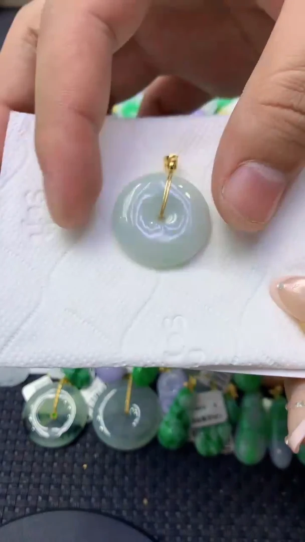 颈饰未镶嵌翡翠天然缅甸翡翠A货