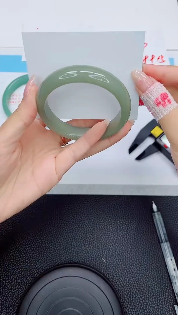 石英质玉手镯未镶嵌103-59.2