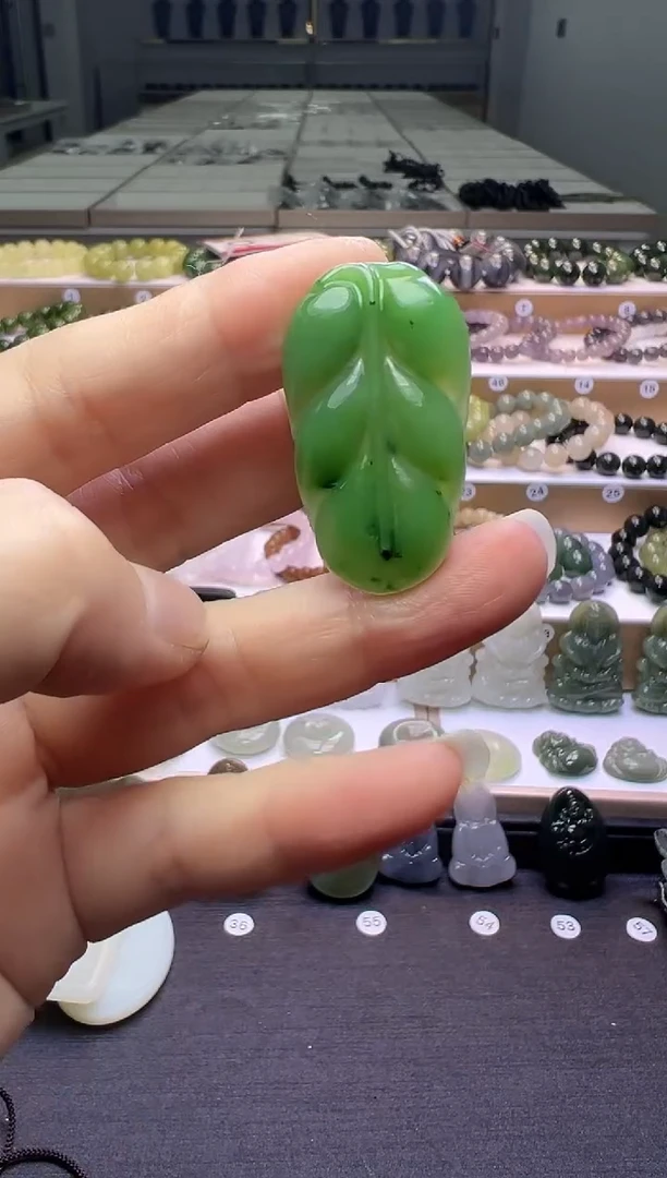 颈饰未镶嵌和田玉163号链接