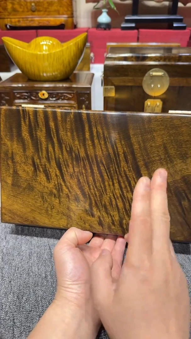 阴沉小叶金丝楠木收纳盒