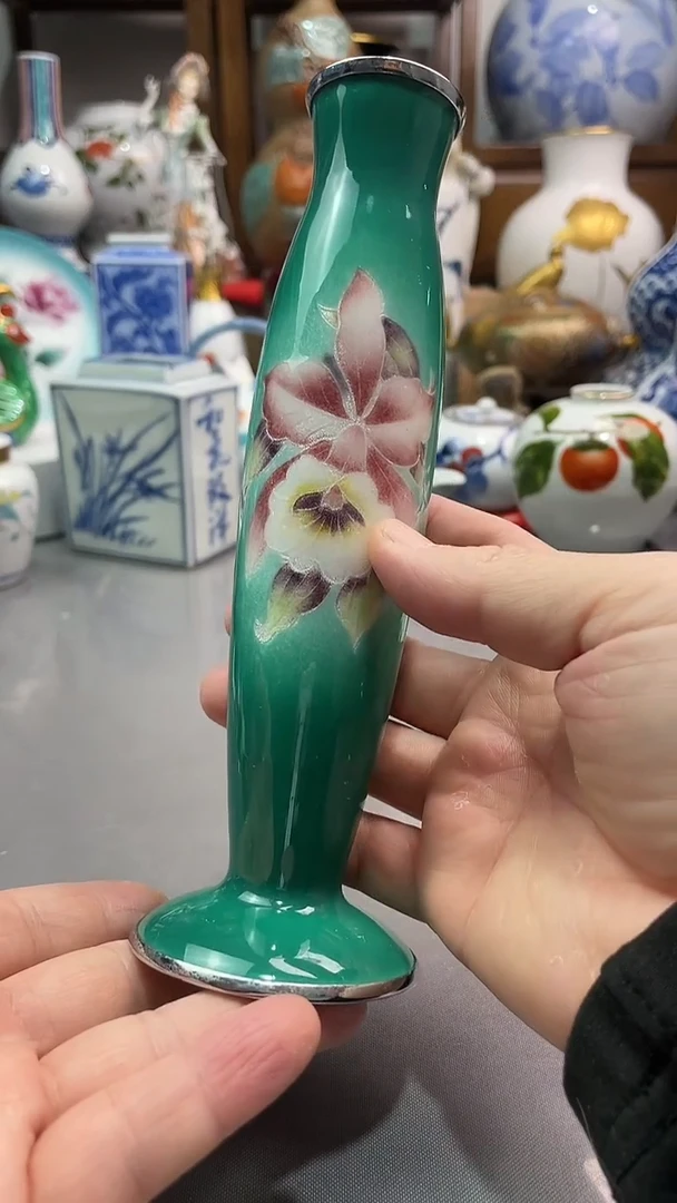 瓷片七宝花瓶（微瑕）