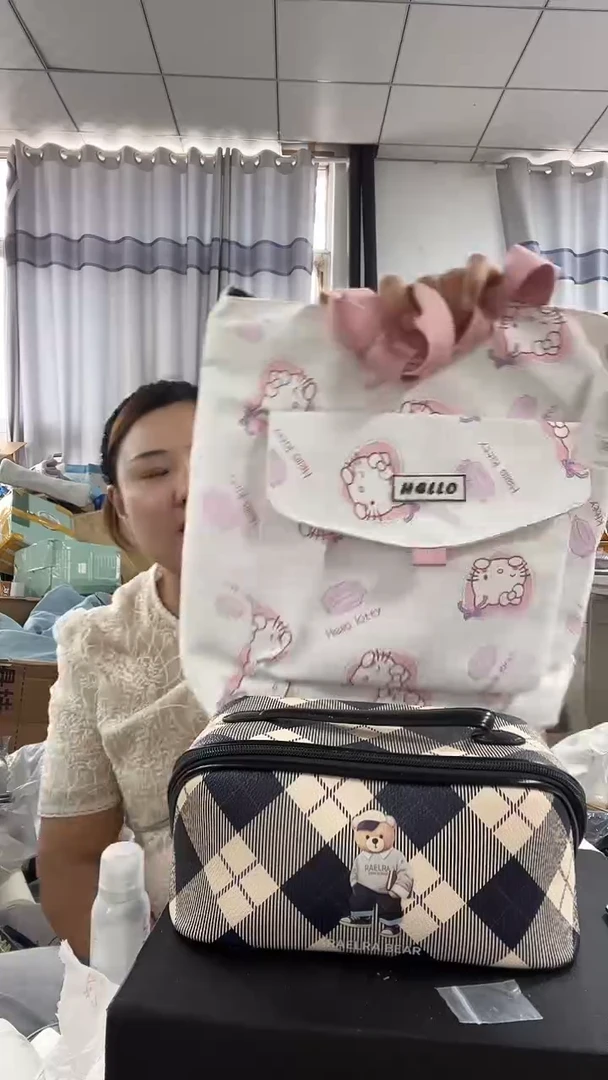 牦牛剖层皮革琪琪女包超好看发图片款