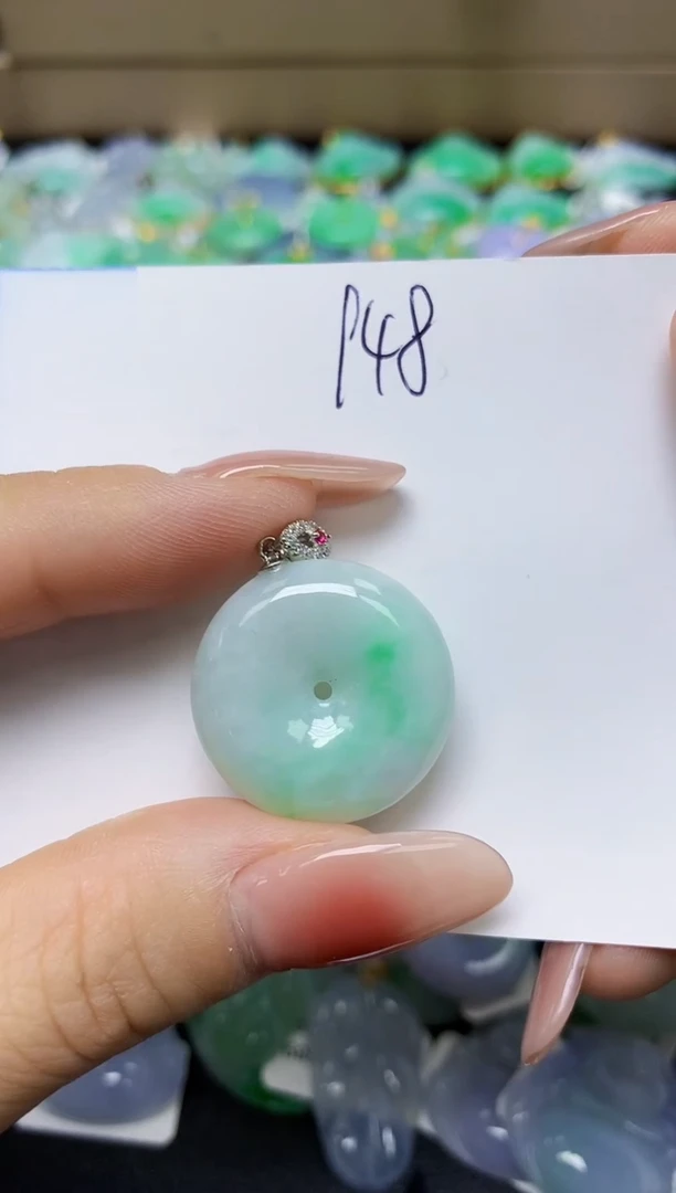 翡翠未镶嵌颈饰 天然缅甸翡翠A货