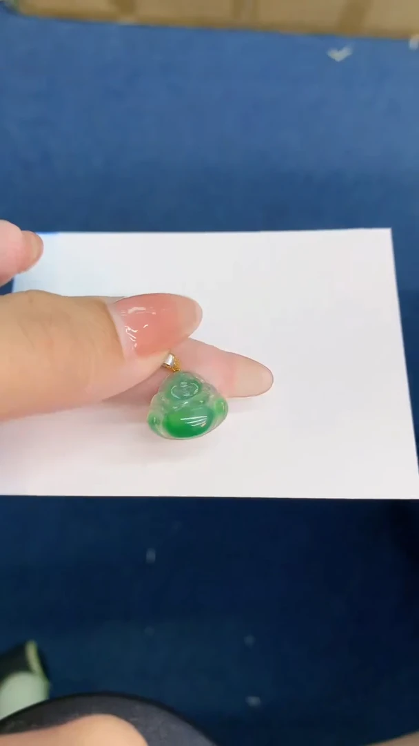 翡翠18K金镶嵌颈饰           1