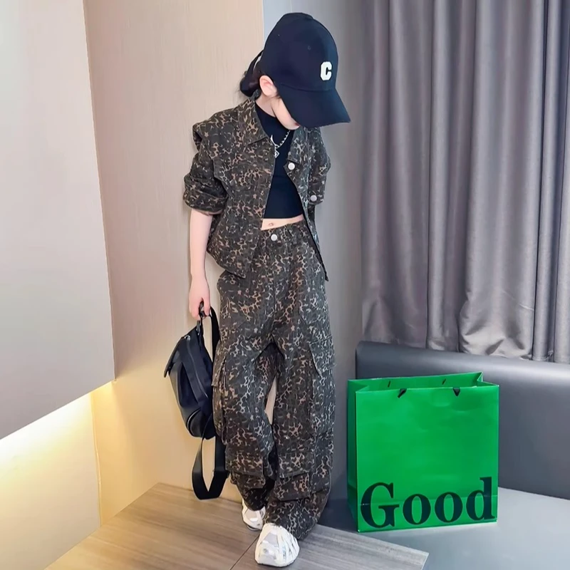 女童豹纹套装2025新款儿童女孩短款外套休闲工装阔腿裤洋气两件套