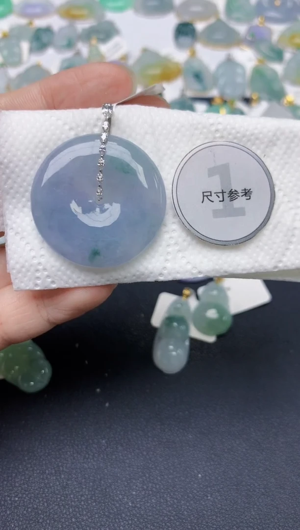 翡翠18K金镶嵌颈饰天然缅甸A货翡翠