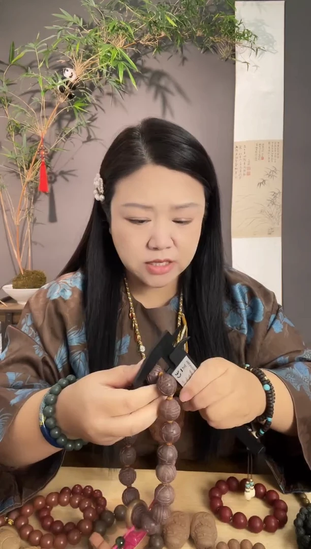 泥塑凝*百花香的小蝴蝶