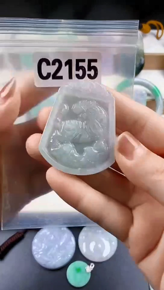 颈饰未镶嵌翡翠天然翡翠吊坠挂件