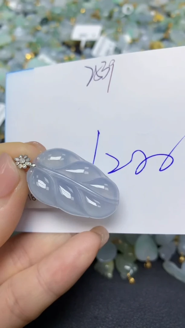 【闪购商品】翡翠挂件18K金镶嵌 天然翡翠A货