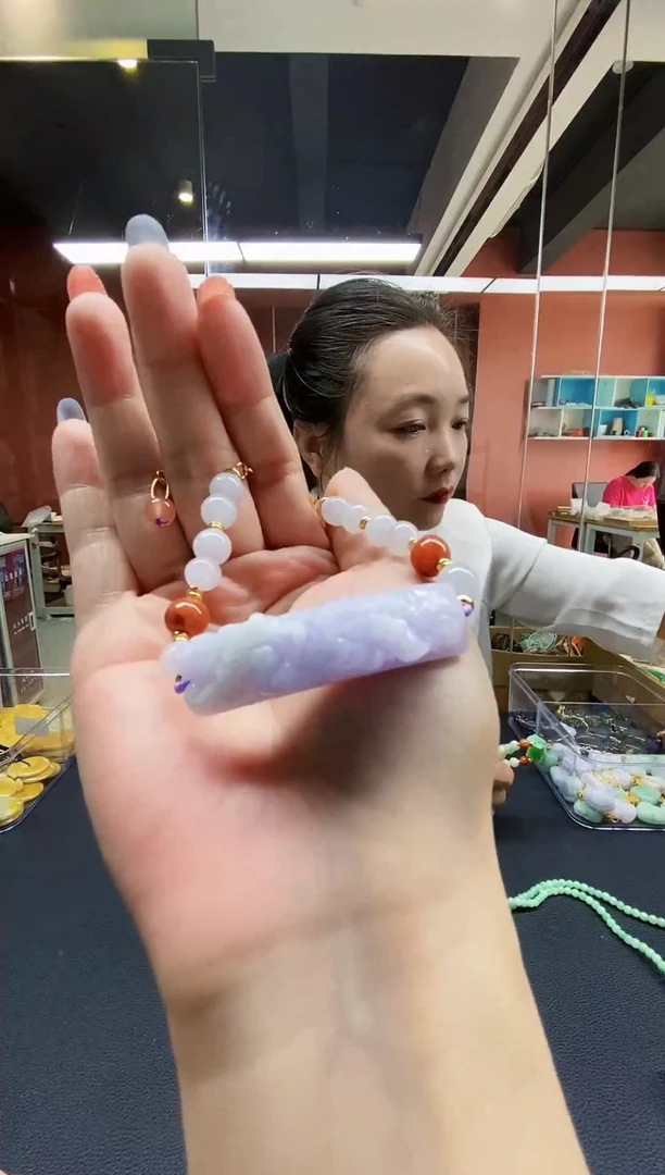 颈饰未镶嵌翡翠翡翠手牌