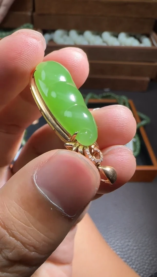 【闪购商品】和田玉【海121】7318K金镶嵌9005