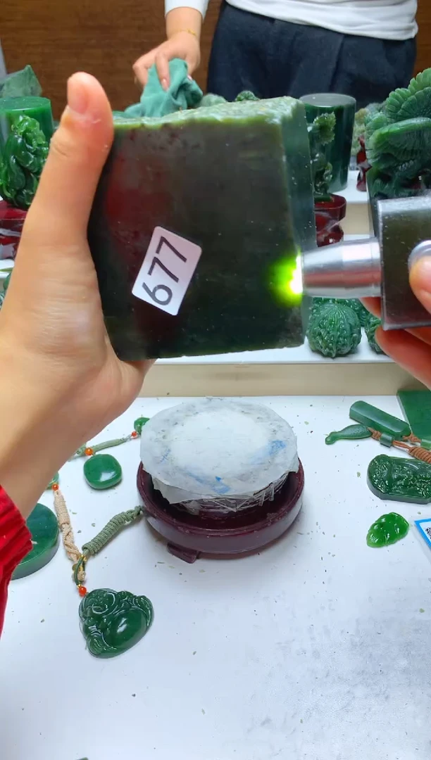 未镶嵌和田玉挂件1