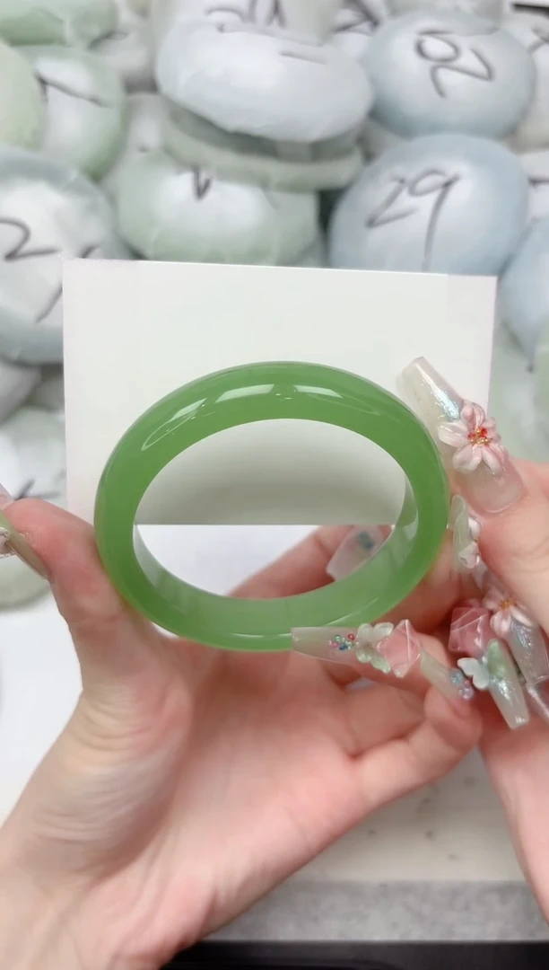 未镶嵌手镯石英质玉237-55.7