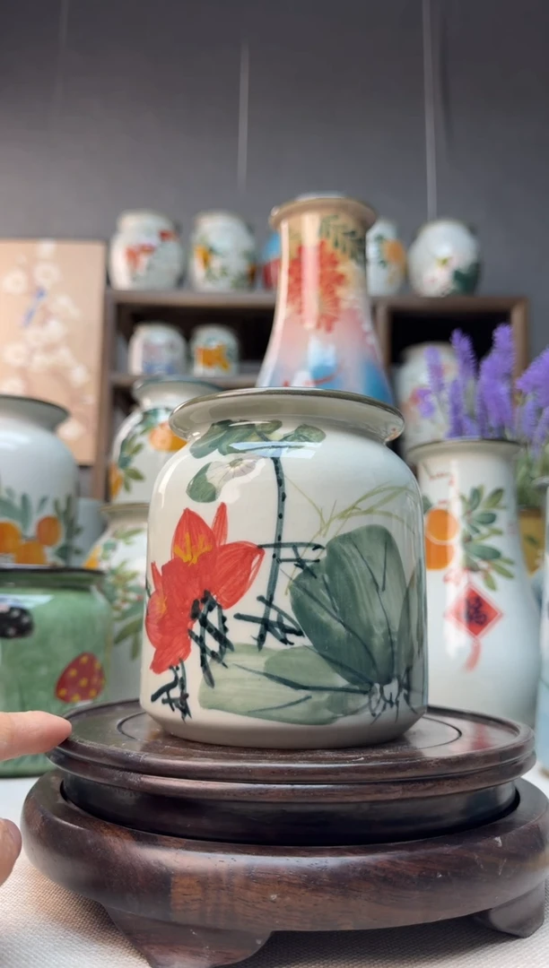 【闪购商品】瓶景德镇手绘陶瓷花瓶底部无孔高12口9左右