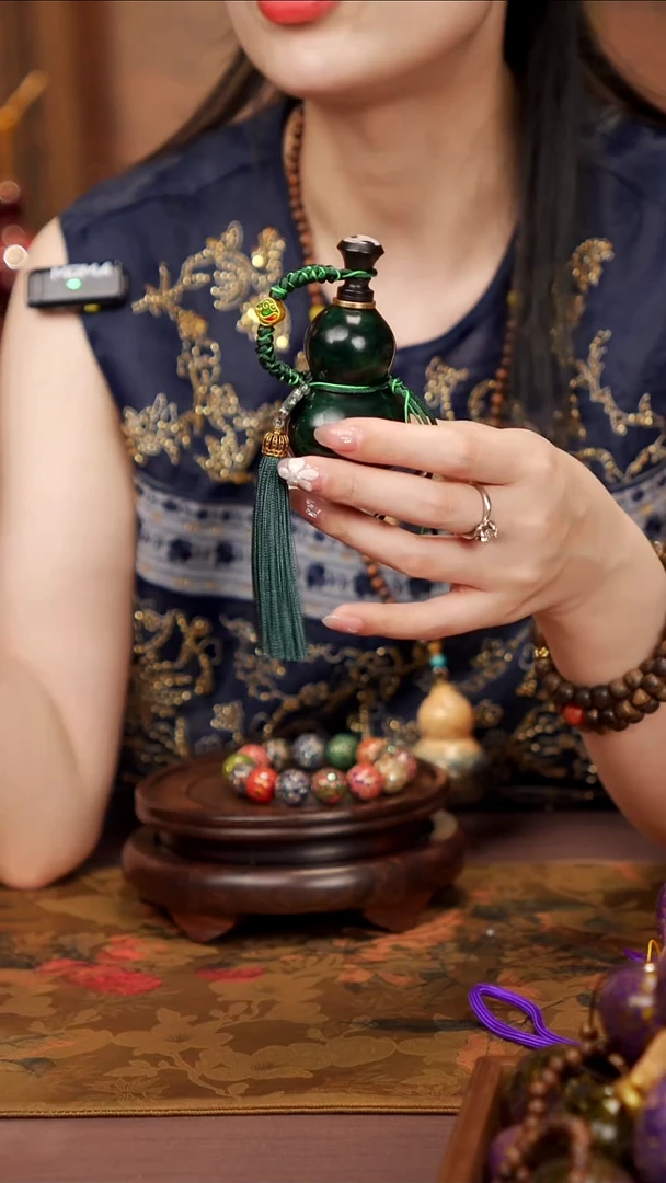 67易林大漆开口小葫芦--178