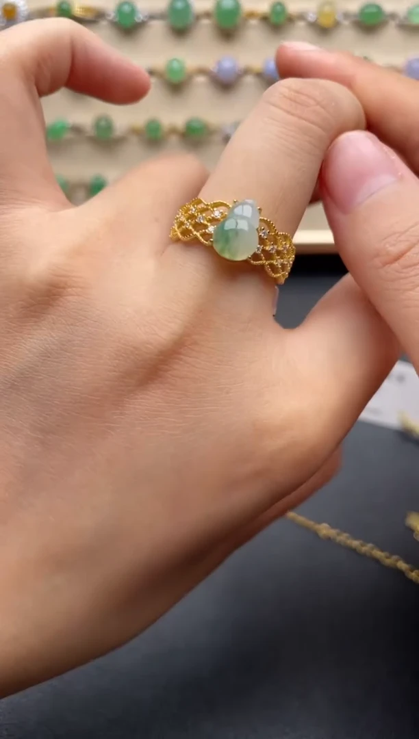 银S925镶嵌戒指翡翠一物一证一礼盒