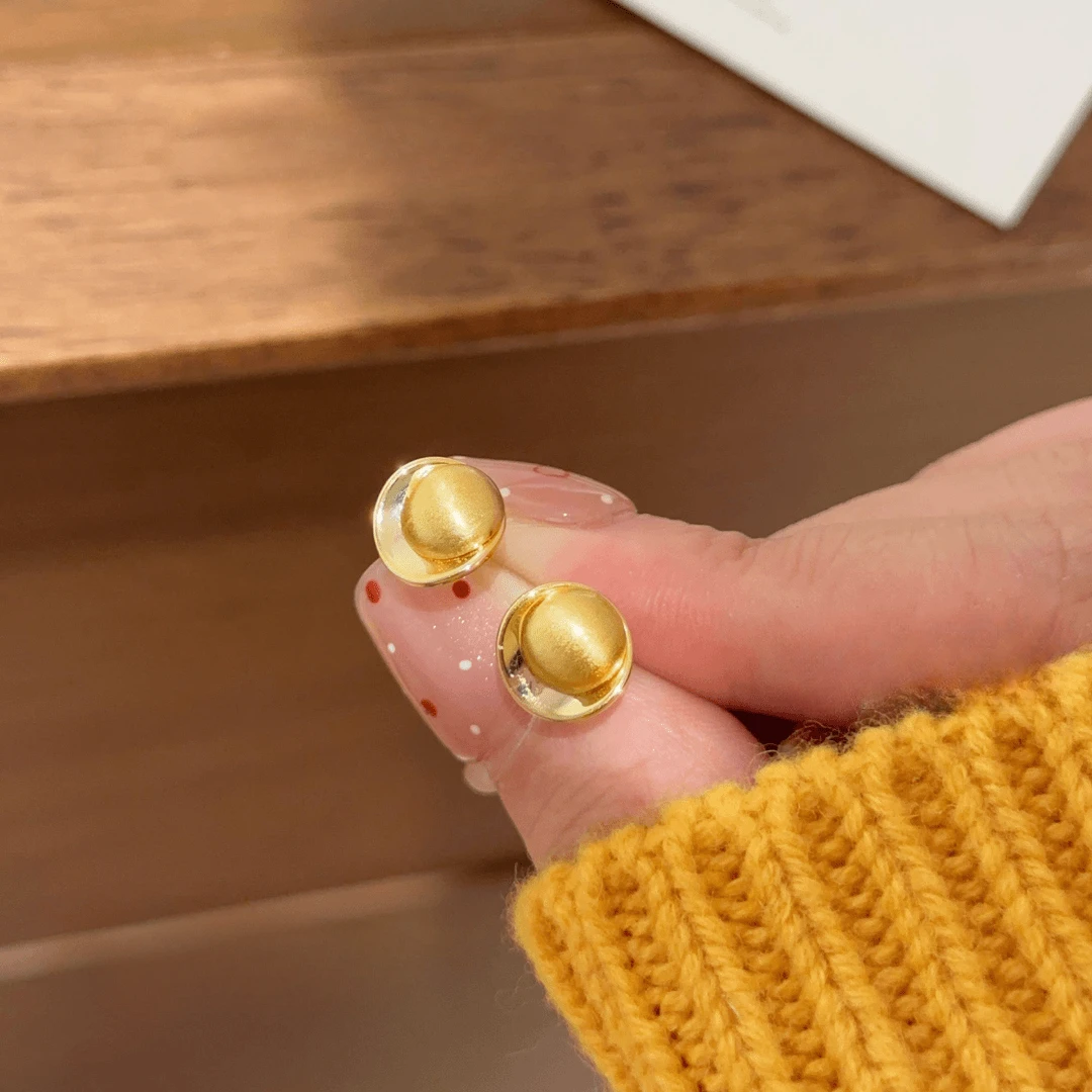 铜合金耳饰 法式金色豆豆耳钉轻奢简约设计