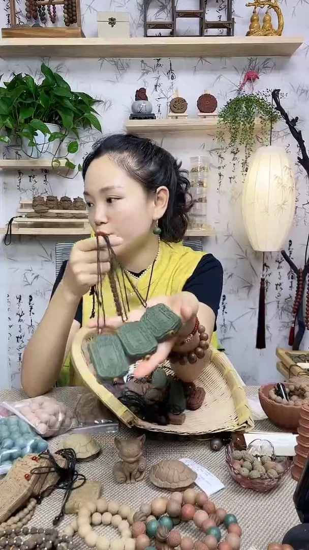 泥塑青龙醒心上上签