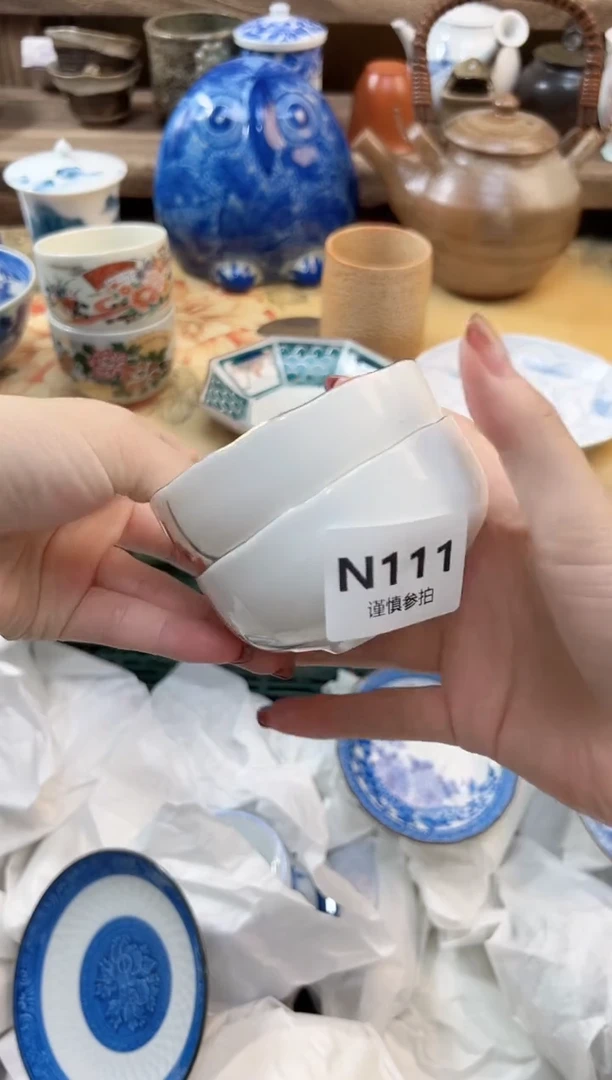 瓷片喵**～  111