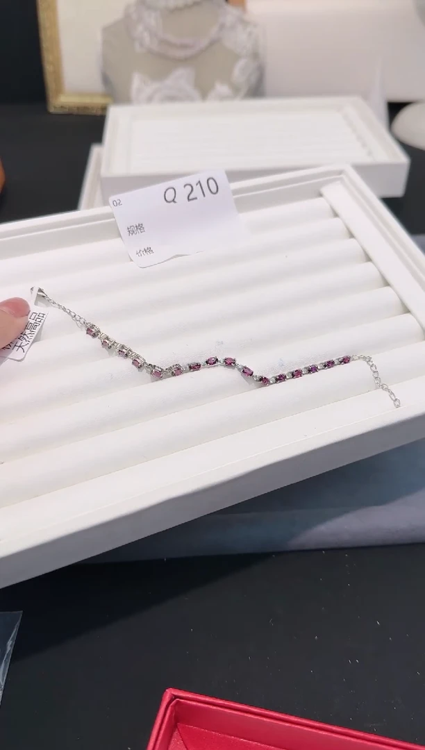 【闪购商品】石榴石手链银S925镶嵌多样性发一Q210