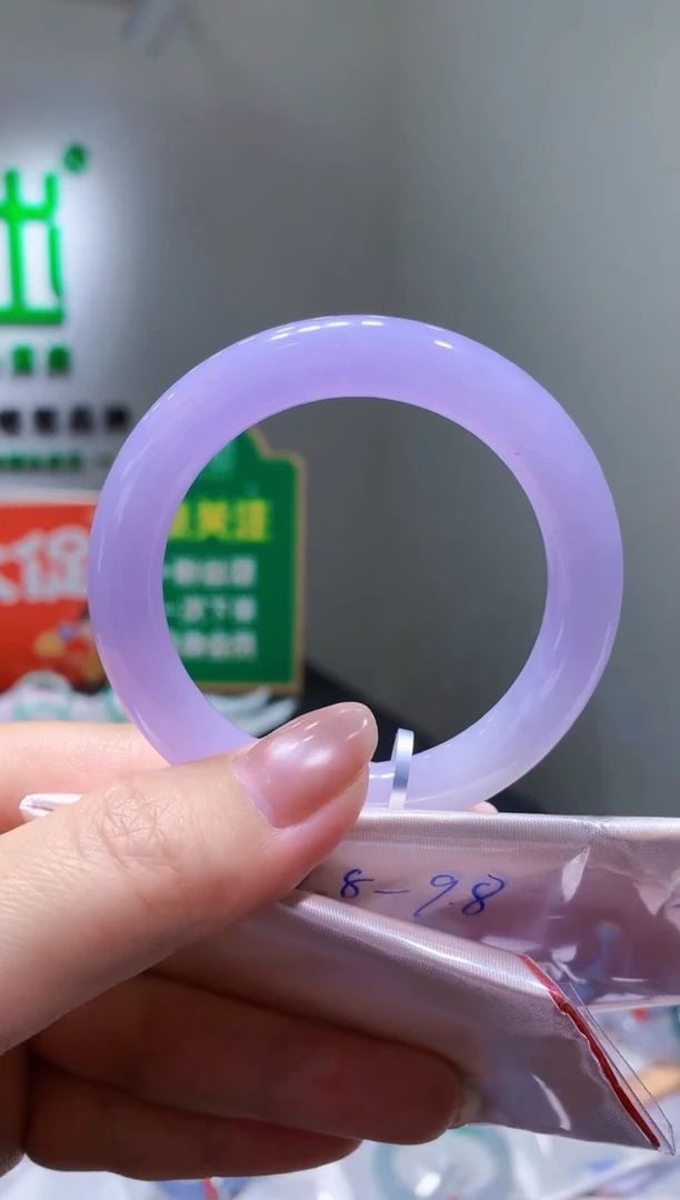 未镶嵌手镯翡翠-c181 天然缅甸A货翡翠52.3圆条总价17万定金2万