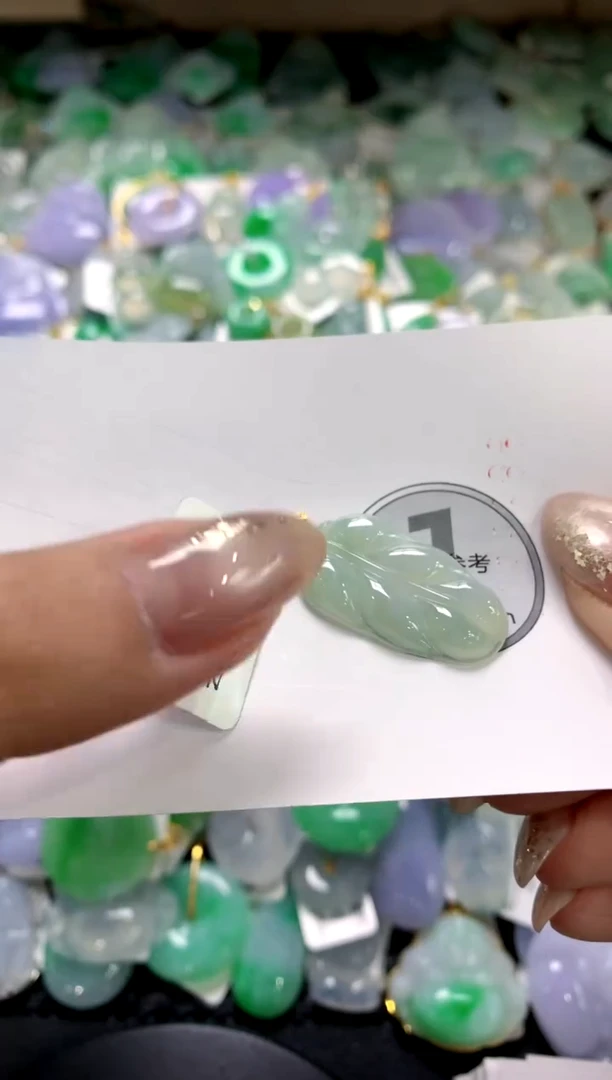 颈饰未镶嵌翡翠1111111111111111