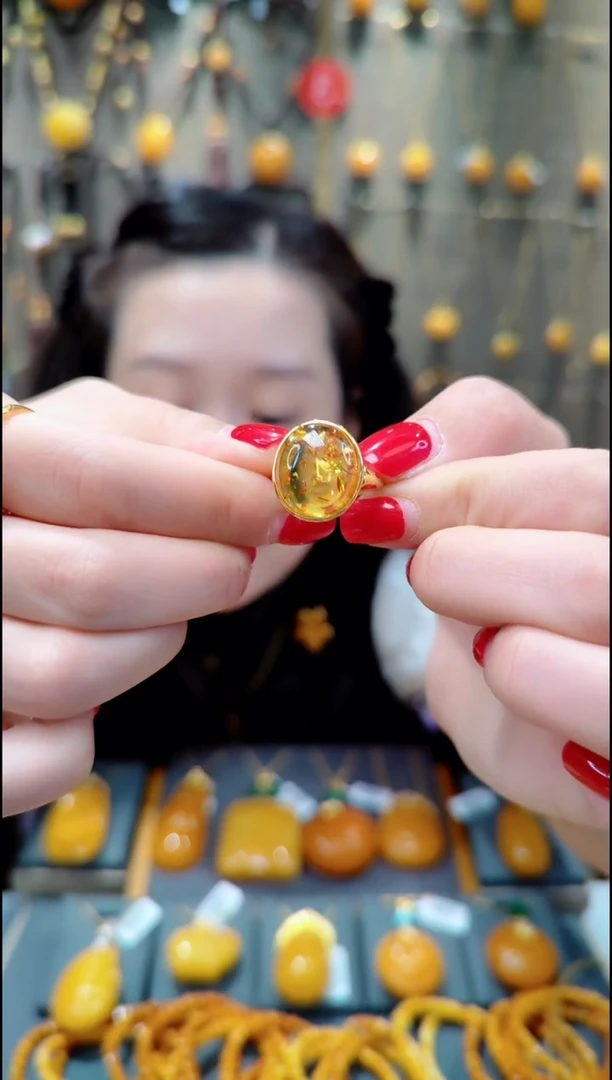 【闪购商品】琥珀戒指银S925镀金镶嵌H421琥珀戒指
