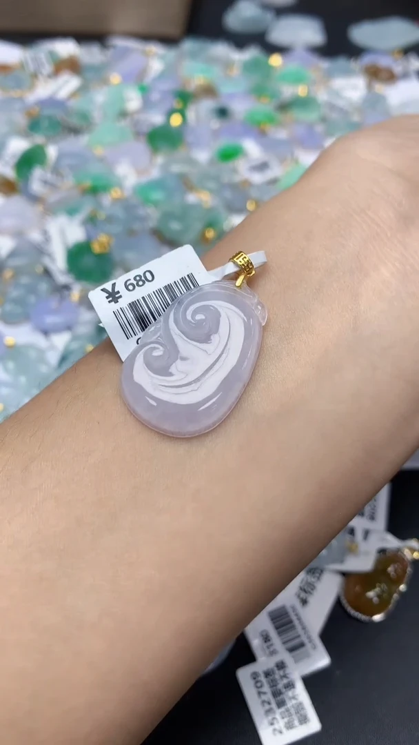 翡翠未镶嵌颈饰天然a货翡翠