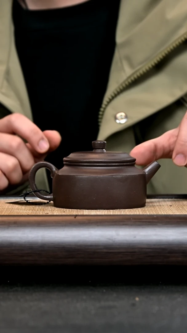 【闪购商品】紫砂茶壶AZ5823 德钟 黑星紫泥