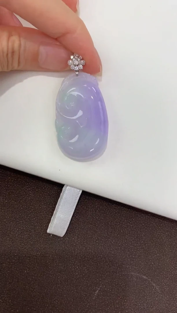 翡翠18K金镶嵌吊坠(赠链)天然缅甸a货翡翠