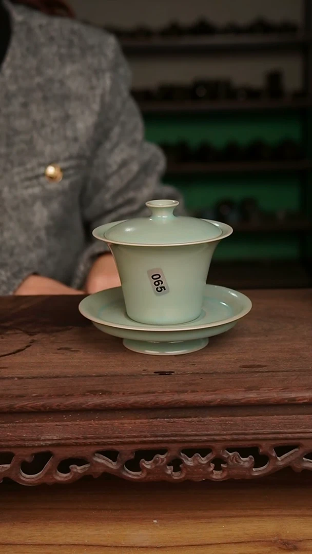 杯065号仿古三才高足马蹄盖碗微微不完美
