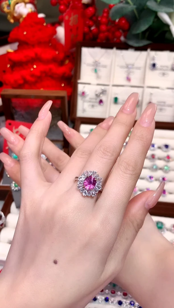 【闪购商品】彩色蓝宝石戒指18K金镶嵌2.56ct/天然宝石/七天无理由