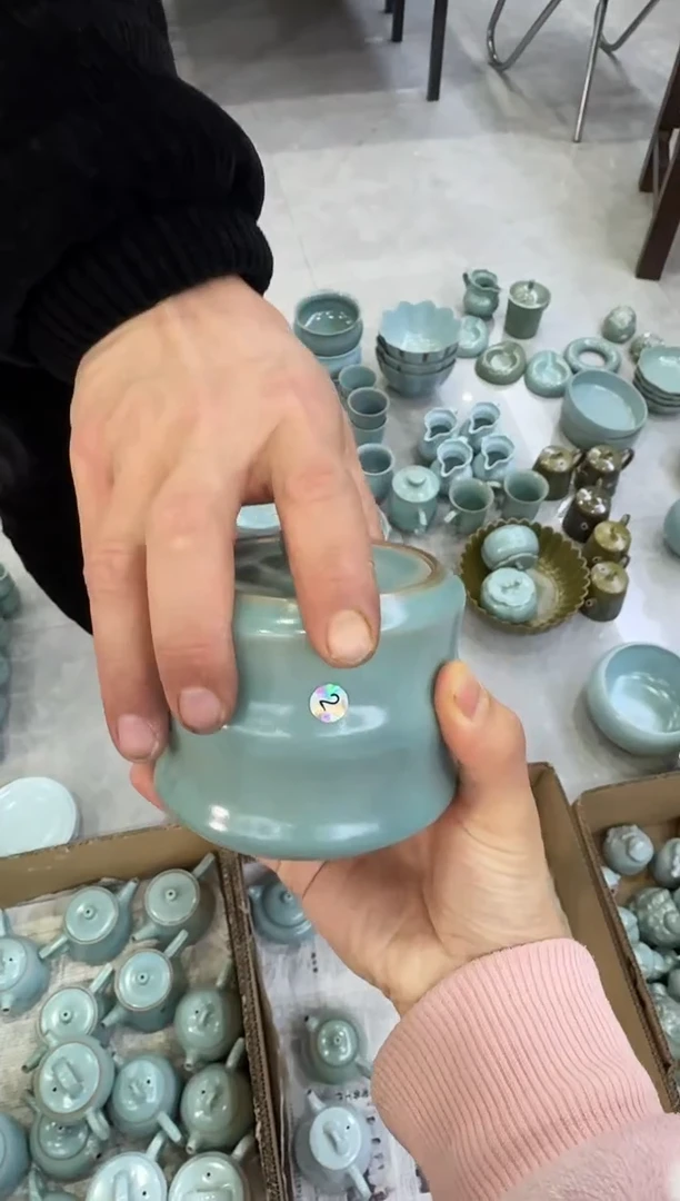 【闪购商品】杯仿古天青竹节茶叶罐