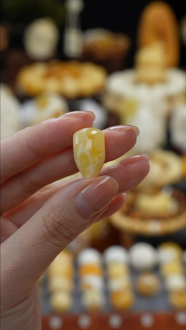 手链琥珀未镶嵌云***天天然琥珀蜜蜡