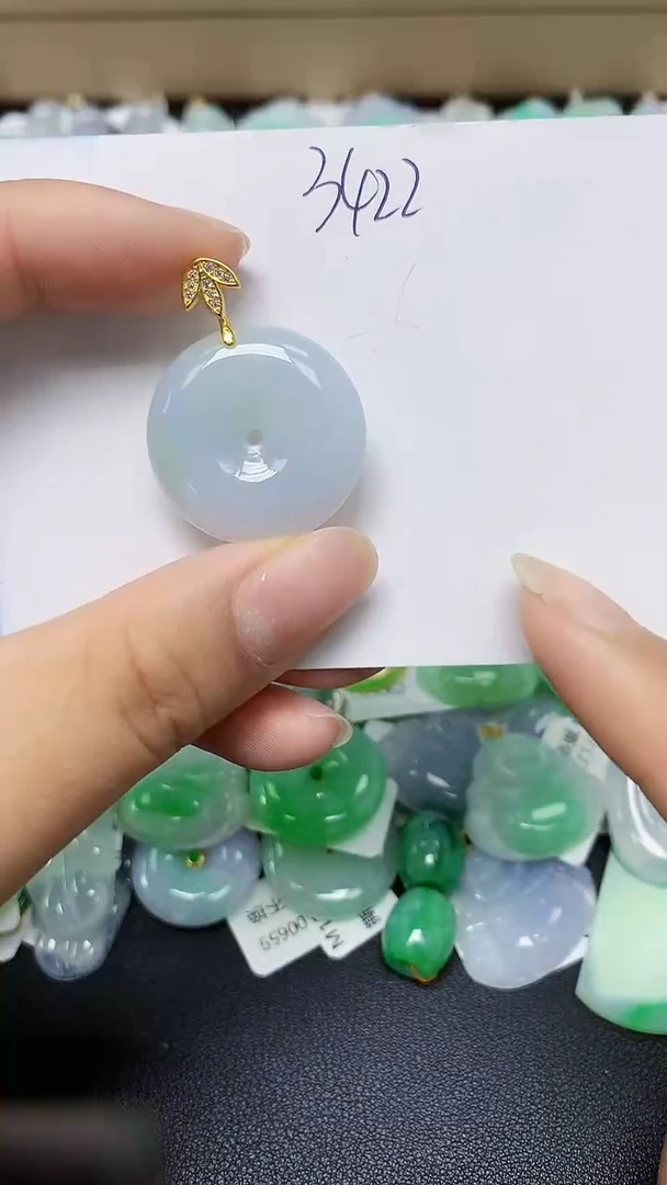 翡翠未镶嵌颈饰 天然缅甸翡翠A货