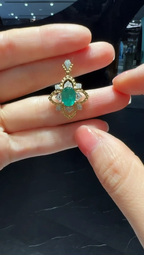 18K金镶嵌吊坠(不含链)祖母绿8【主石1.55ct