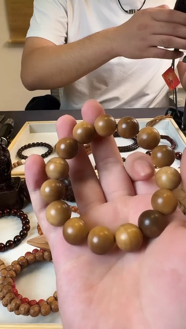 檀香木手串/手链老山檀香15mm手串孔道微瑕