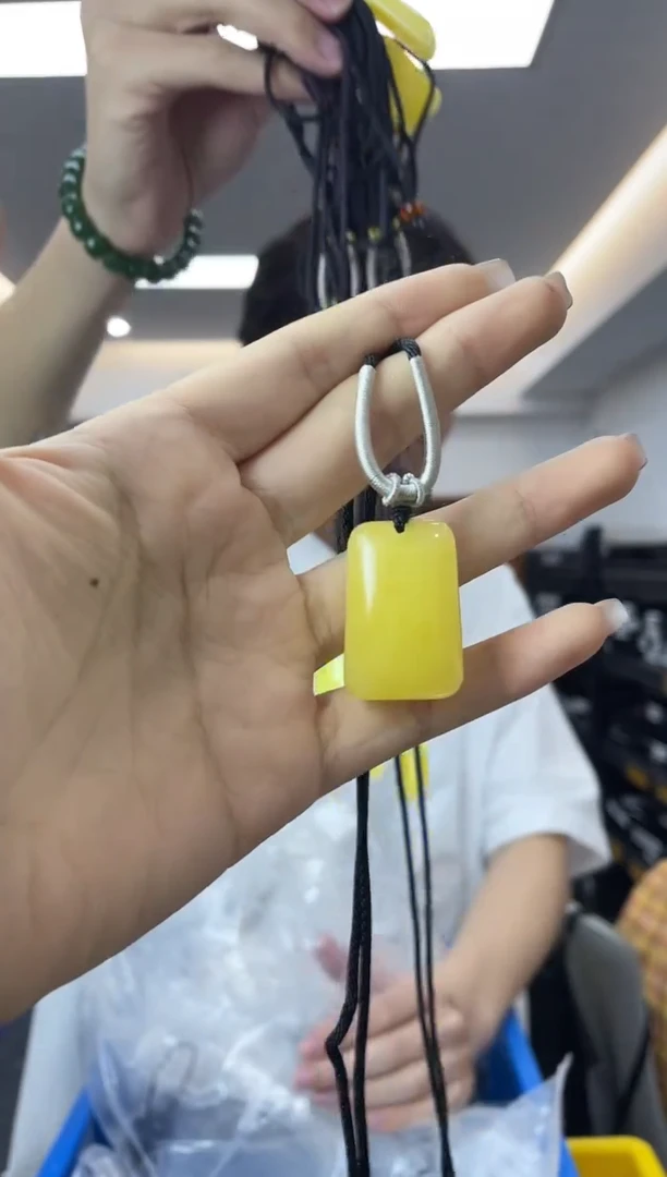 未镶嵌蜜蜡裸石多样性一件发货