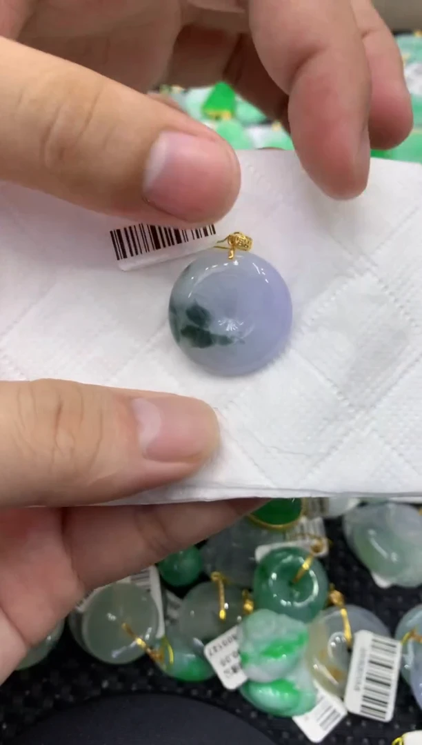 颈饰未镶嵌翡翠天然缅甸翡翠A货