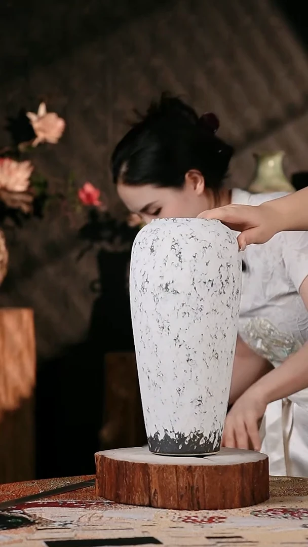 摆件景德镇高温陶瓷花瓶默认微瑕口径：10高度：35