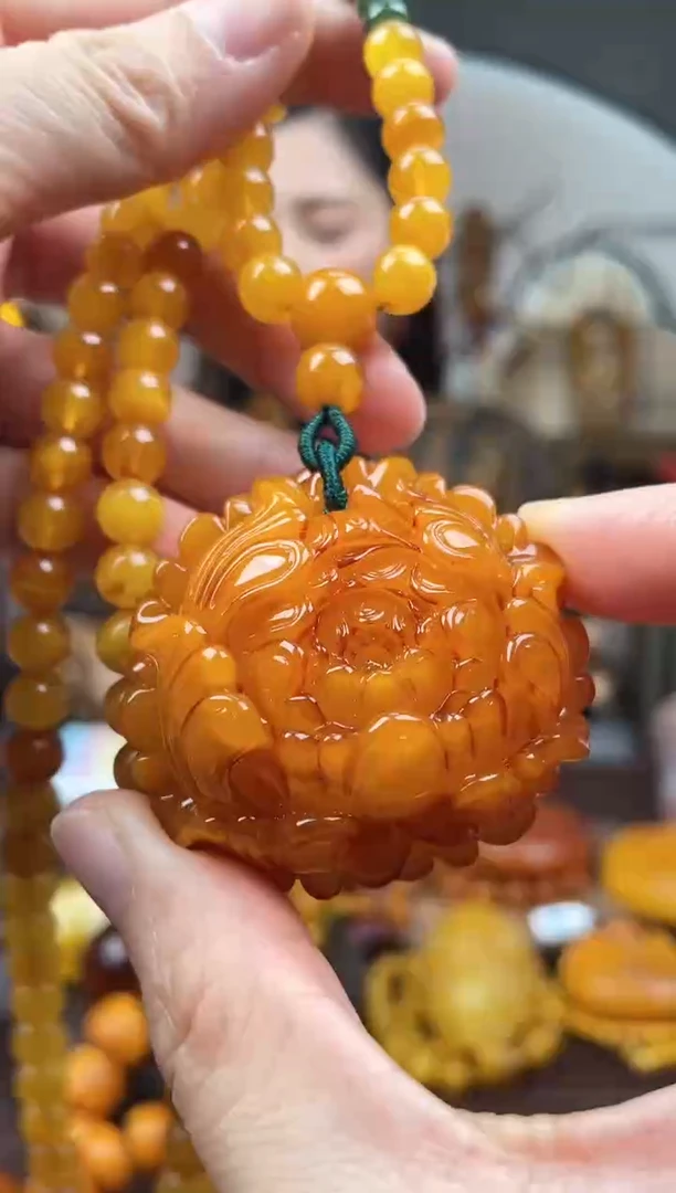 【闪购商品】琥珀裸石未镶嵌首饰 假1赔4 （多样性发货1件